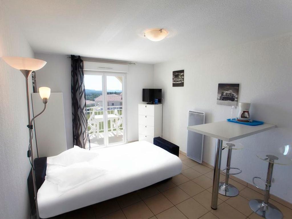 Le Domaine De Manon Aparthotel
