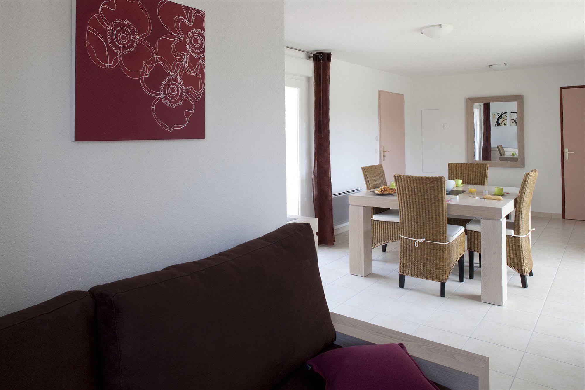 Le Domaine De Manon Aparthotel